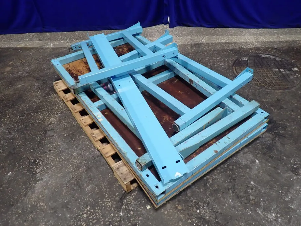 35" X 60" X 32" Workbenches