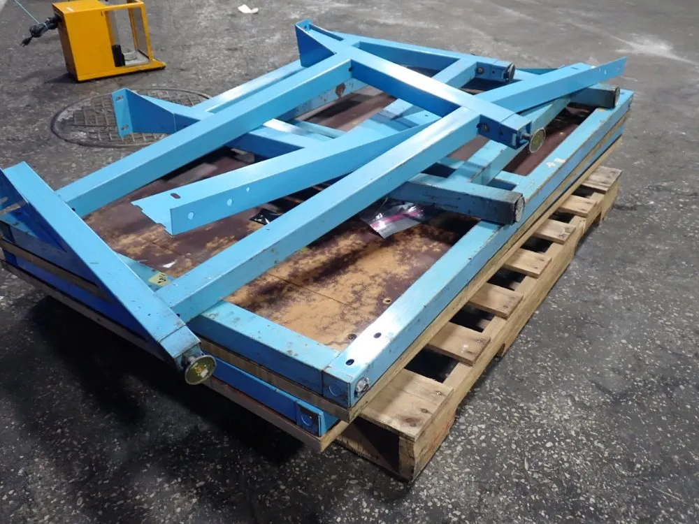 35" X 60" X 32" Workbenches