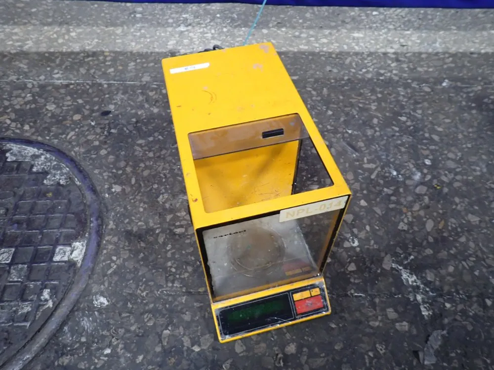 Sartorius Lab Scale - 1702