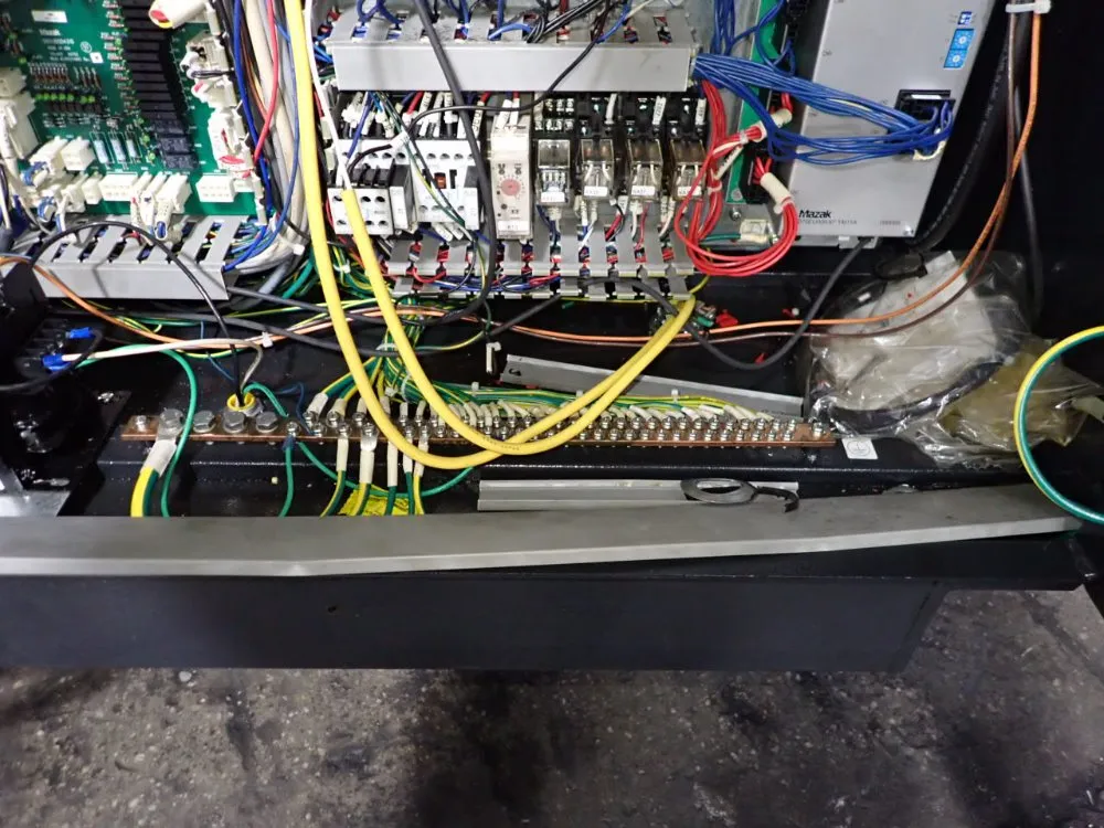 Mazak 21 1/2" X 51" Cnc Vmc - Vcn510ch-ii