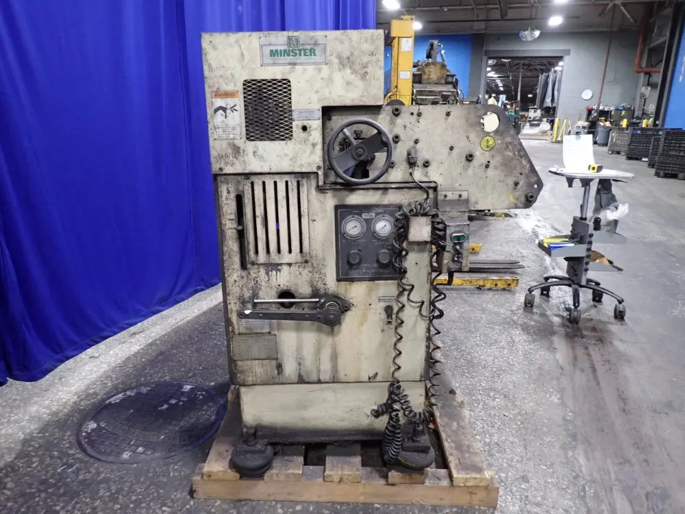 Minster 20" Servo Roll Feeder - Mef4-14s