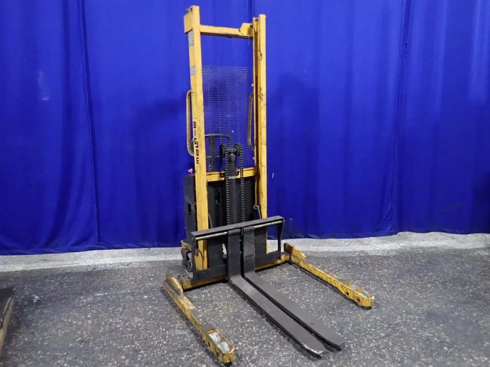 Ep Equipment Co 2200 Lbs Electric Stacker - Ems-a2200