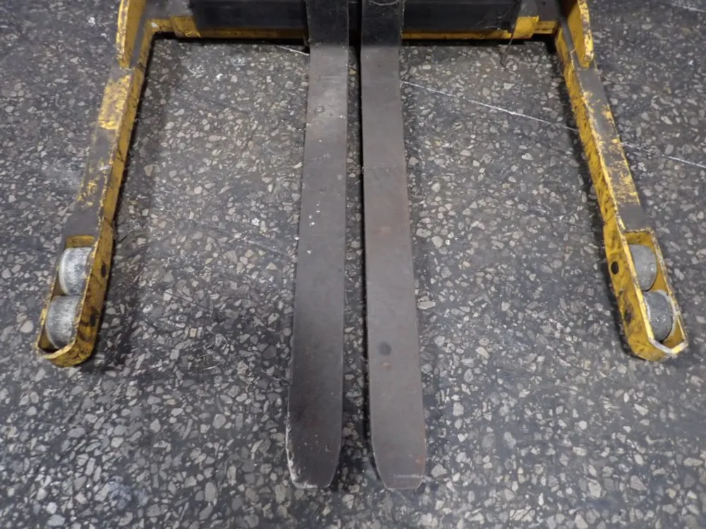 Ep Equipment Co 2200 Lbs Electric Stacker - Ems-a2200