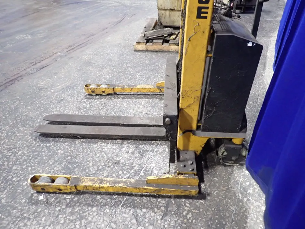 Ep Equipment Co 2200 Lbs Electric Stacker - Ems-a2200