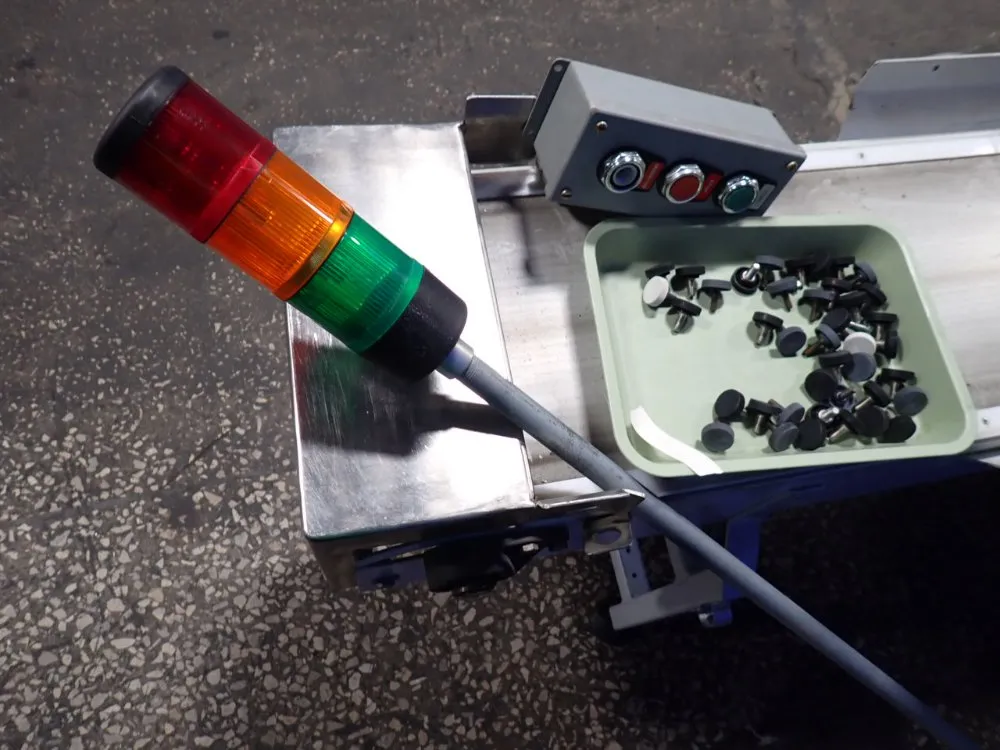 300" X 10 1/2" X 31" Conveyor Belt System