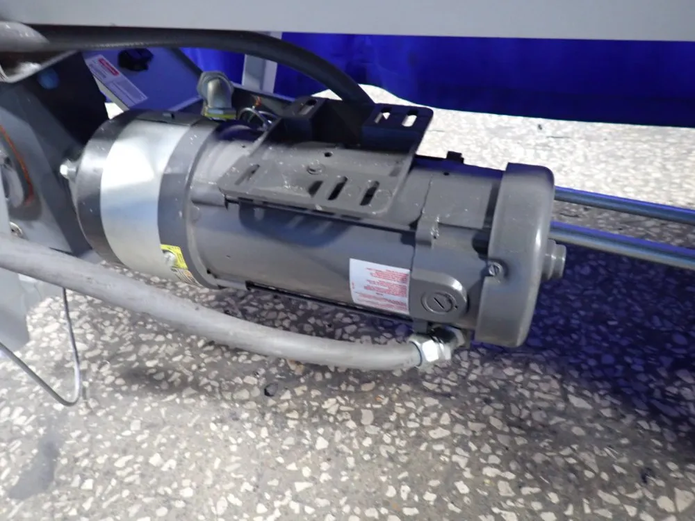 300" X 10 1/2" X 31" Conveyor Belt System