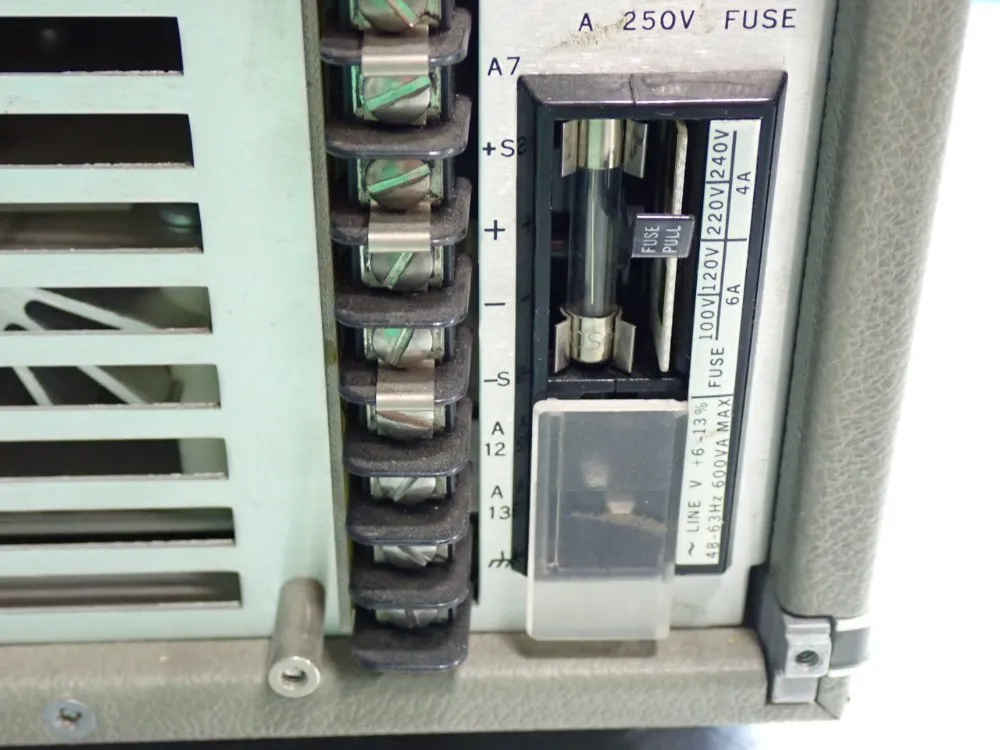 Hewlett Packard Dc Power Supply - 6002a