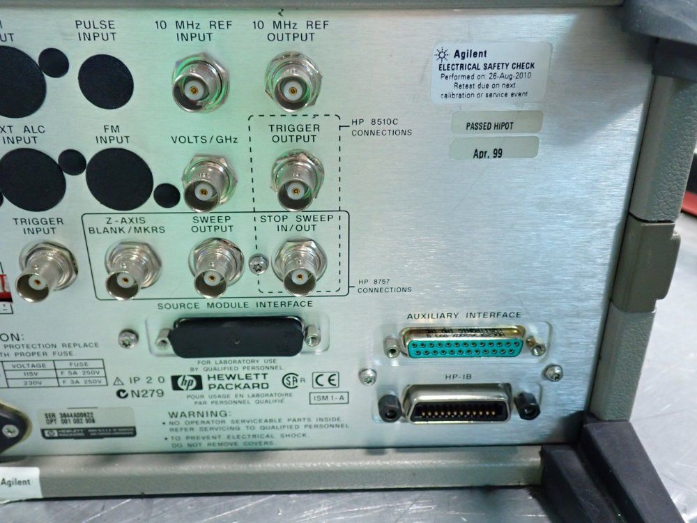 Hewlett Packard 83630b-series Swept Signal Generator - 83630b