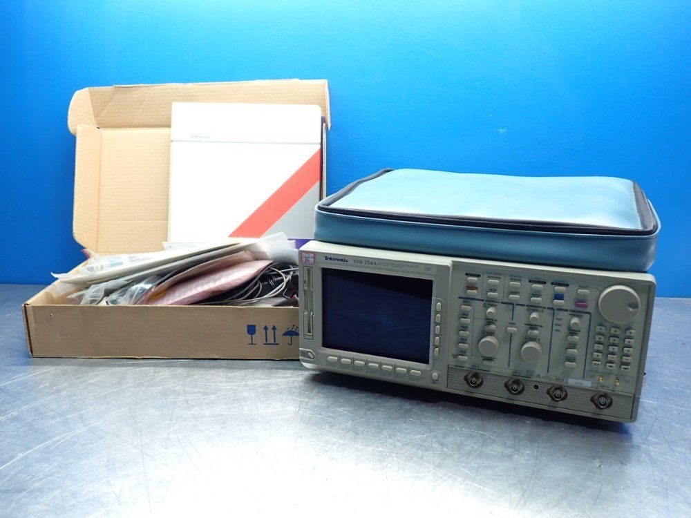 Tektronix 2gs/s Instavu 4-channel Digitizing Oscilloscope - Tds754a
