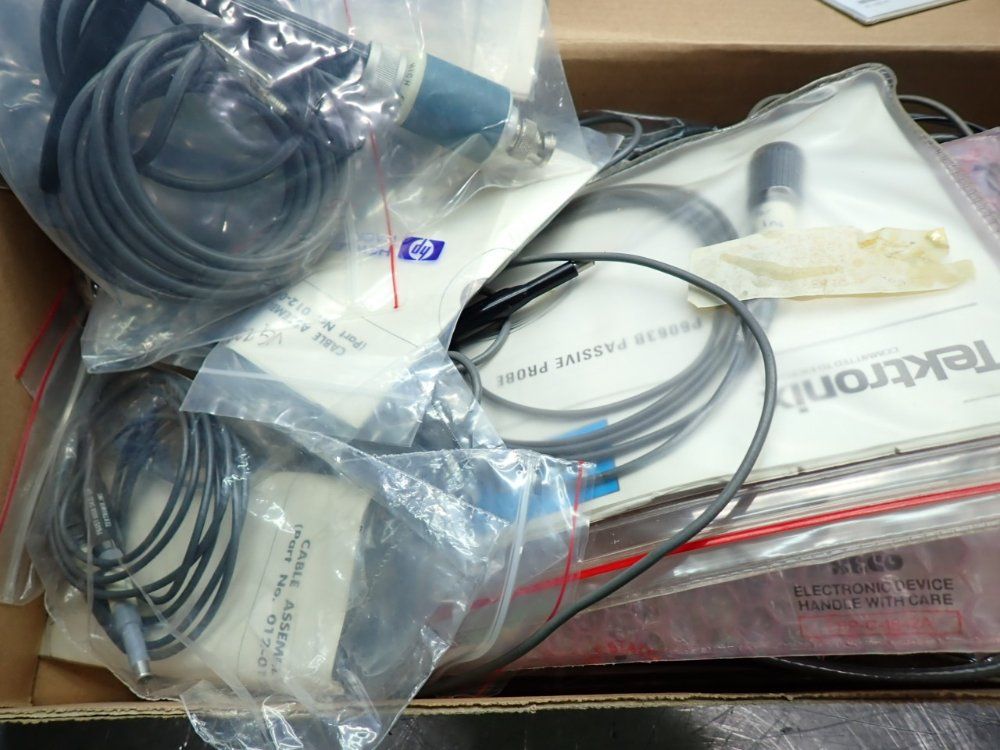 Tektronix 2gs/s Instavu 4-channel Digitizing Oscilloscope - Tds754a