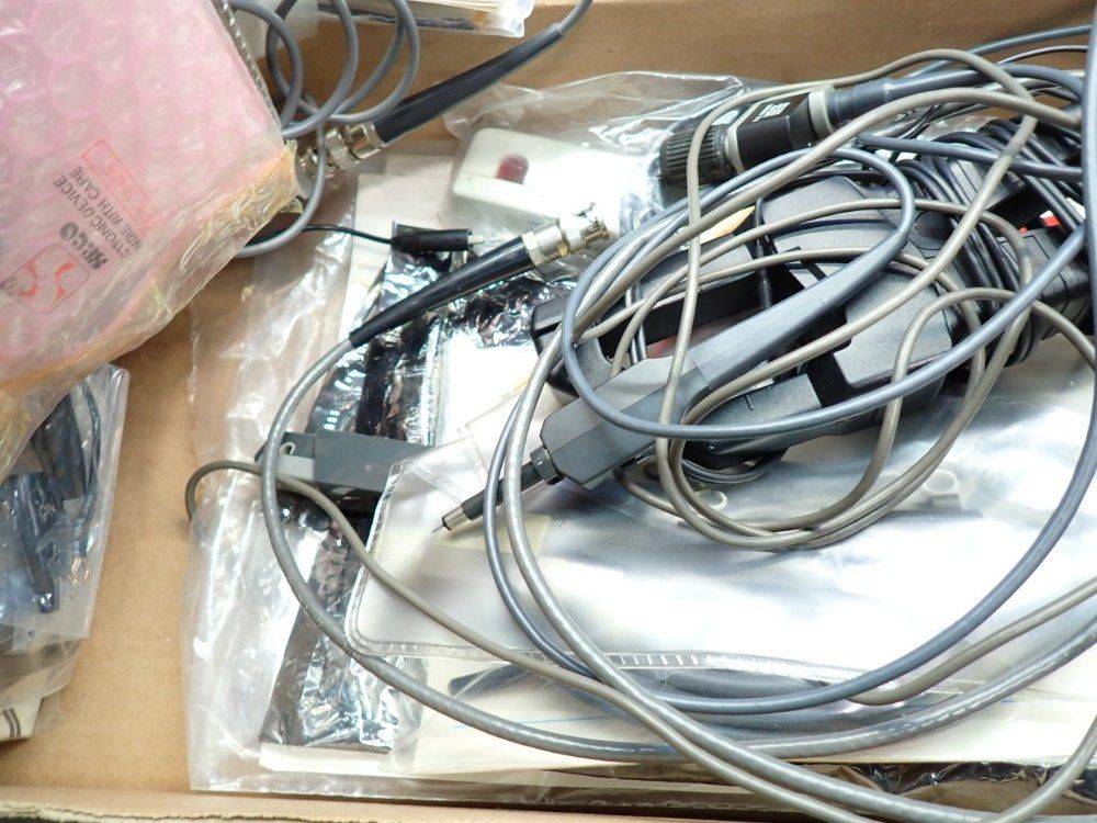 Tektronix 2gs/s Instavu 4-channel Digitizing Oscilloscope - Tds754a