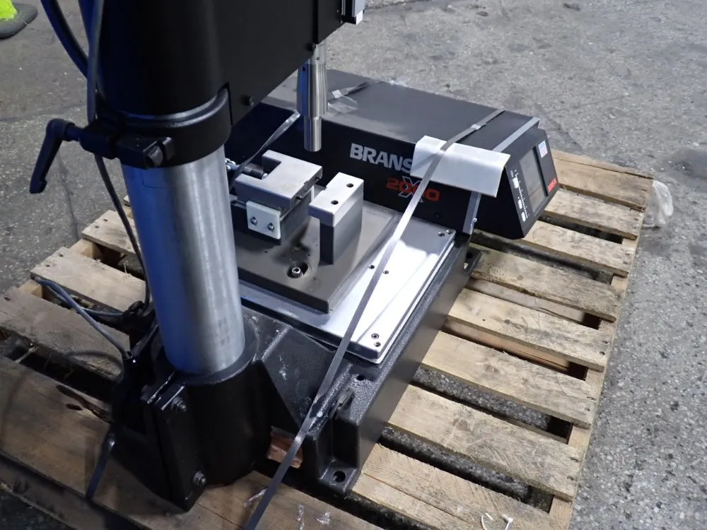 Branson Ultrasonic Welder W/ Controls - Actuator Aed 2.0 2000x