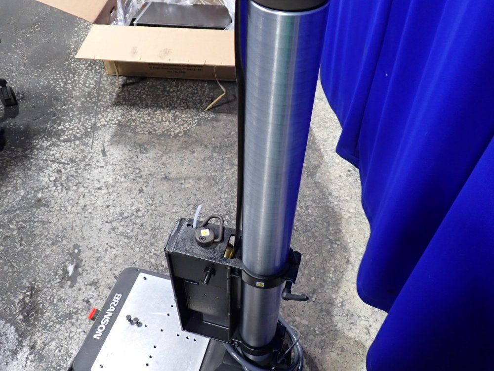 Branson Ultrasonic Welder