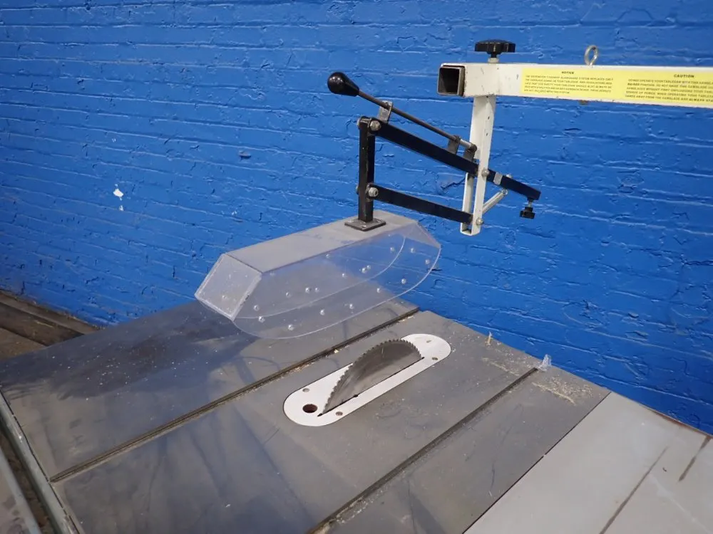 Delta 10" Tilting Arbor Saw - 34-806