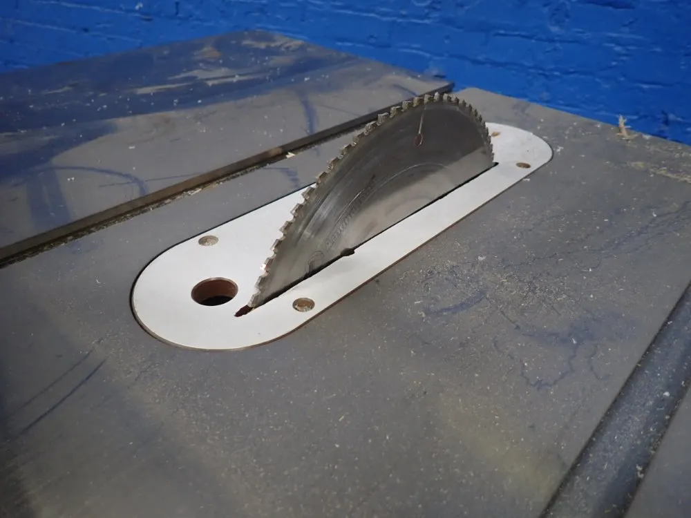 Delta 10" Tilting Arbor Saw - 34-806