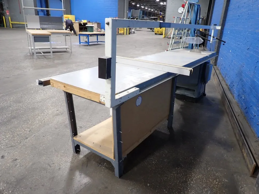 Delta 10" Tilting Arbor Saw - 34-806