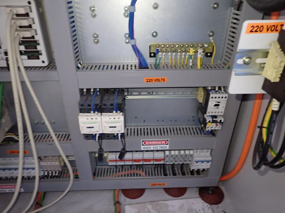 Milltronics 12" X 53" Cnc Vertical Mill - Vkm4