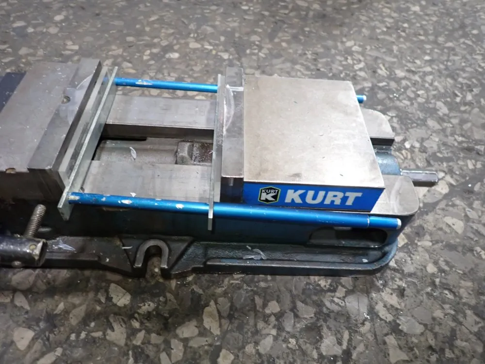 Kurt 6" Vise