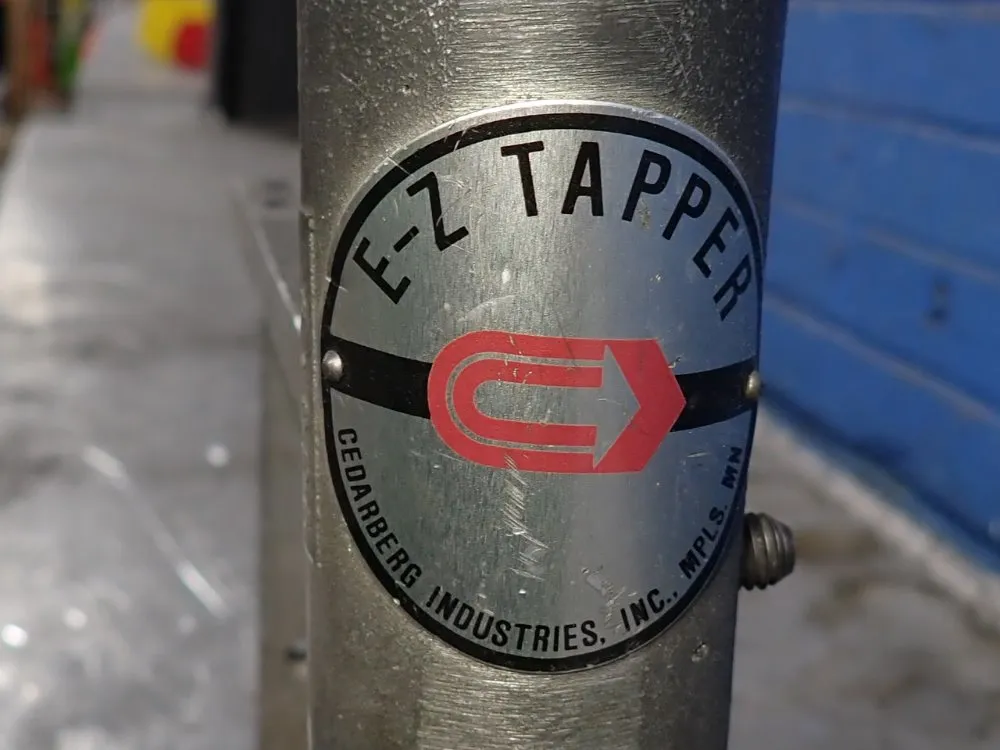 Cedarberg Industries Inc 1/4"-5/16" Hand Tapper