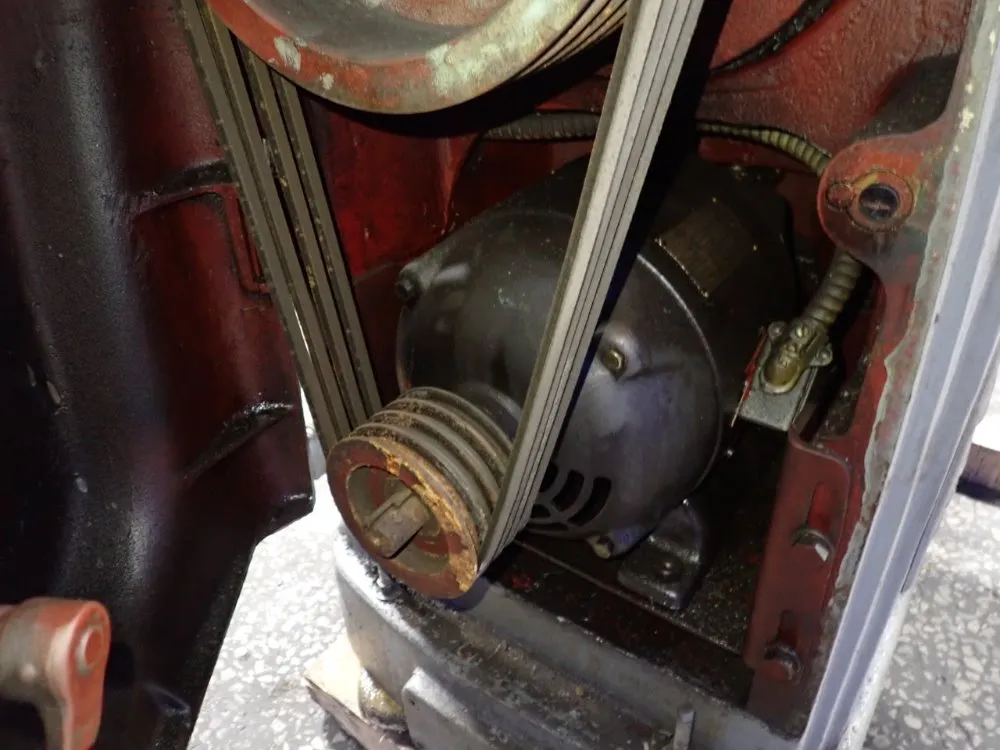 Cincinnati 10" X 52 1/2" Vertical Mill - 2mi