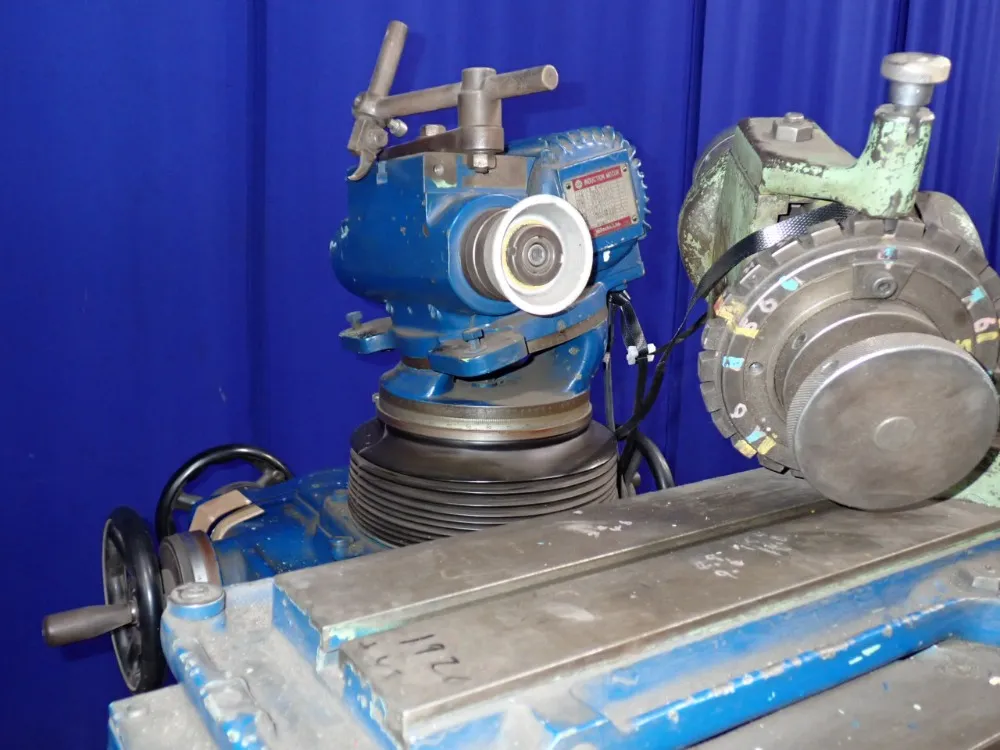 Makino 37" X 5" Table Tool & Cutter Grinder - C-40