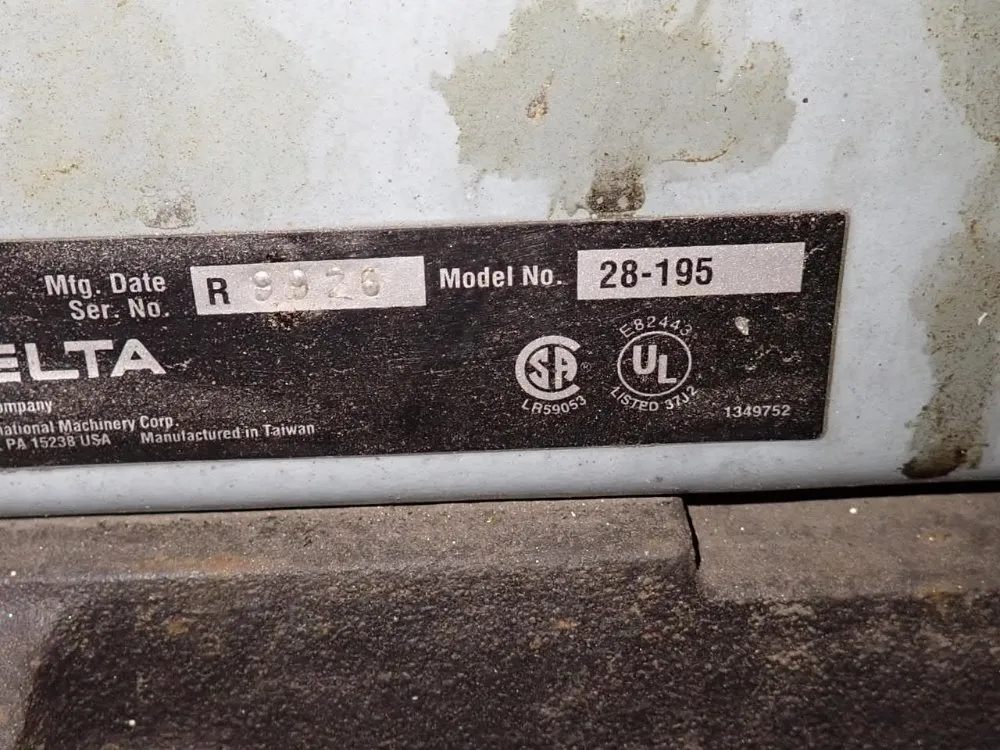 Delta 10" Vertical Bandsaw - 28-195