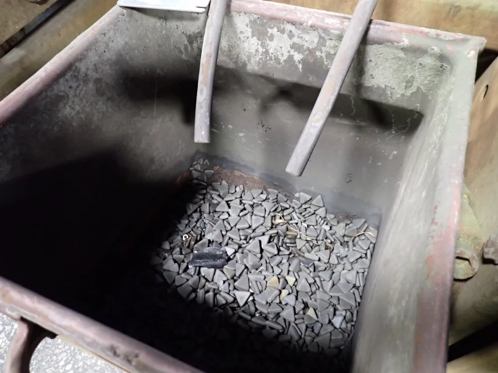 Pangborn Carborundum Vibratory Finishing Unit - Cof-21