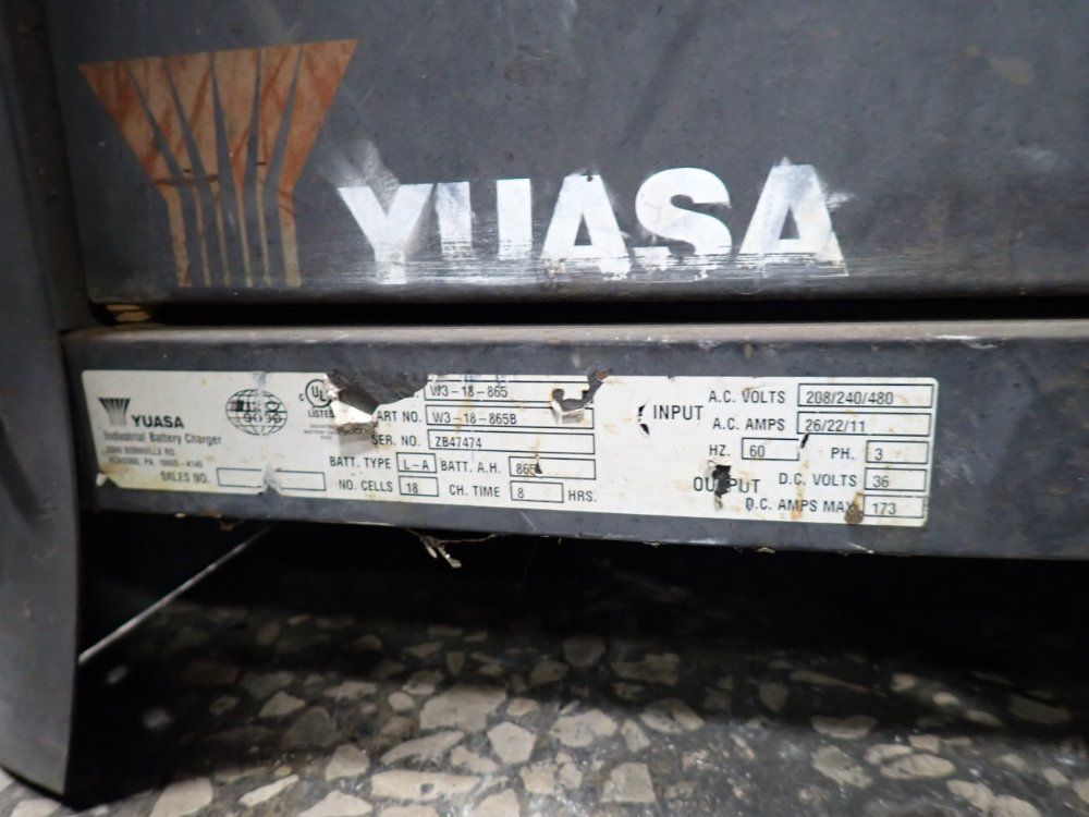 Yuasa Battery Charger - W3-18-865
