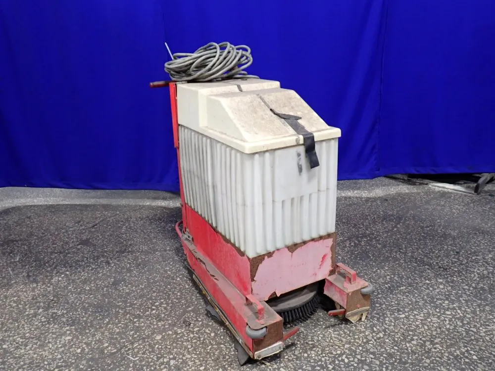 Pullman Holt Products Floor Scrubber - Es2000