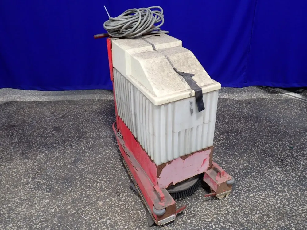Pullman Holt Products Floor Scrubber - Es2000