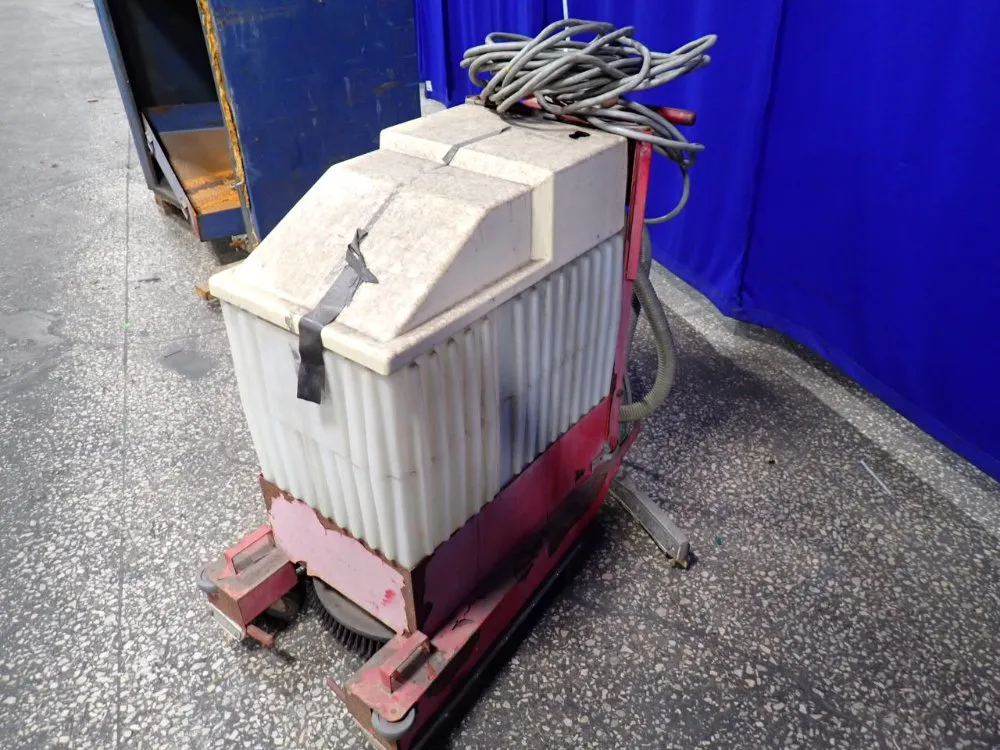 Pullman Holt Products Floor Scrubber - Es2000