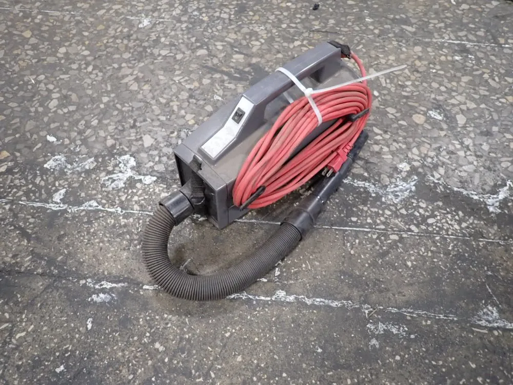 Oreck Vacuum - Bb900-dgr