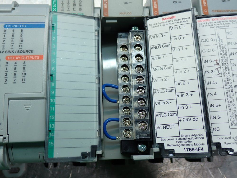 Allen Bradley Micologix 15oo Plc Controller Module - 1764-24bwa