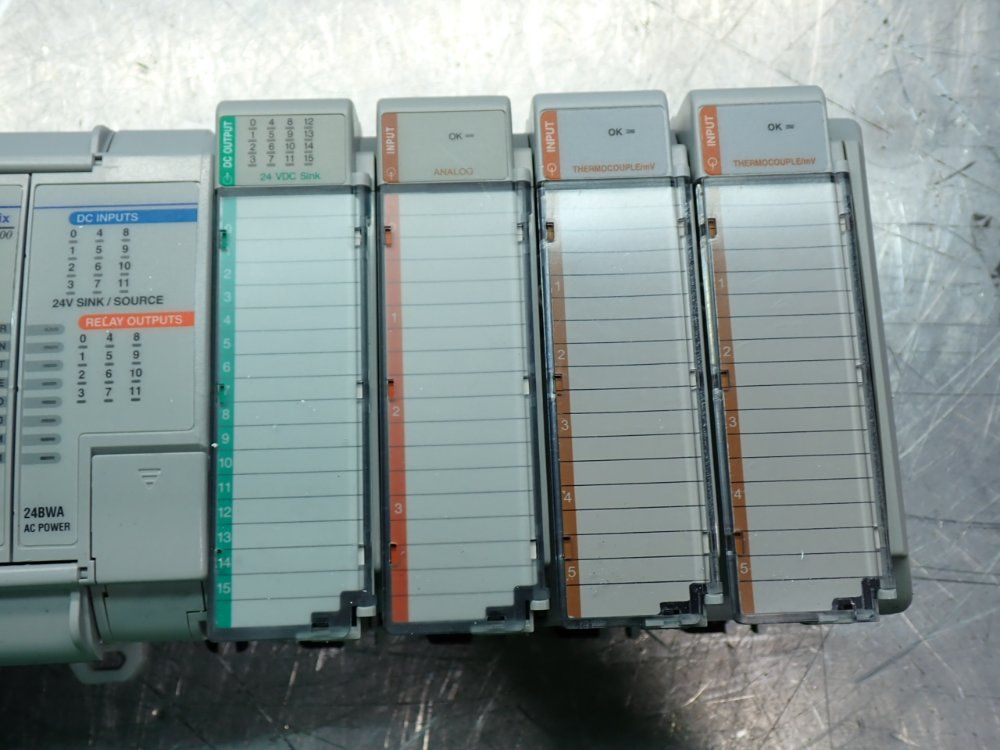 Allen Bradley Micologix 15oo Plc Controller Module - 1764-24bwa