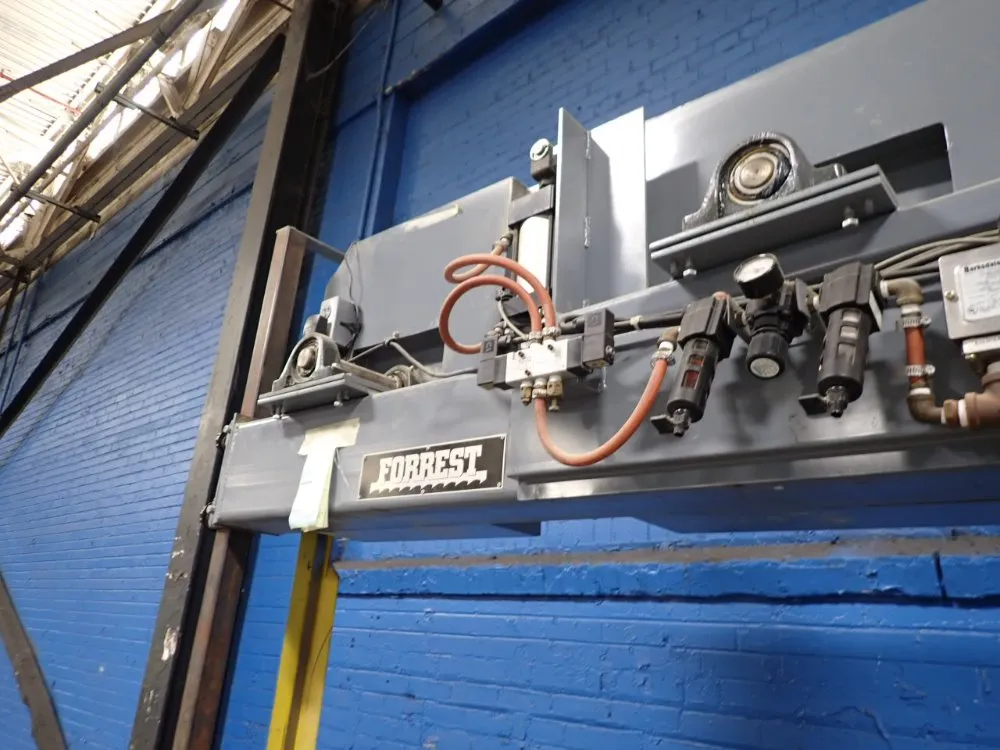 Forrest 52" Vertical Band Saw - 2054