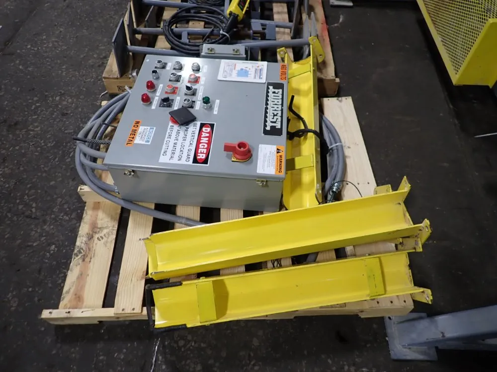 Forrest 52" Vertical Band Saw - 2054