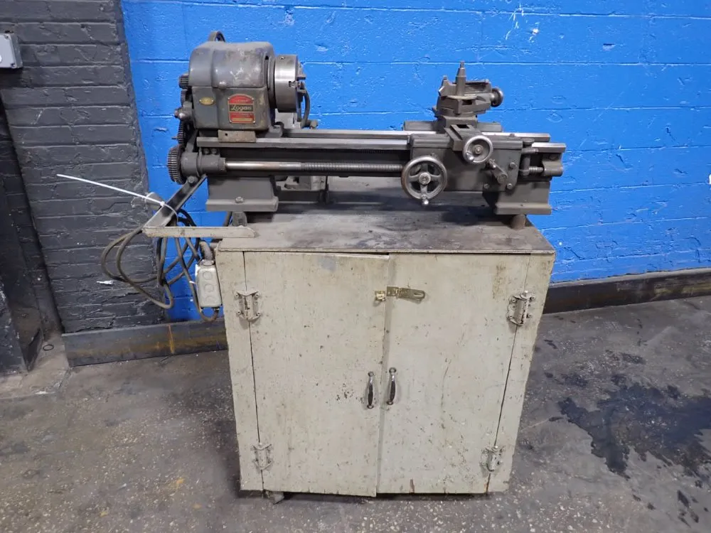 Logan Engineering Co 17" X 4 1/2" Lathe - 400