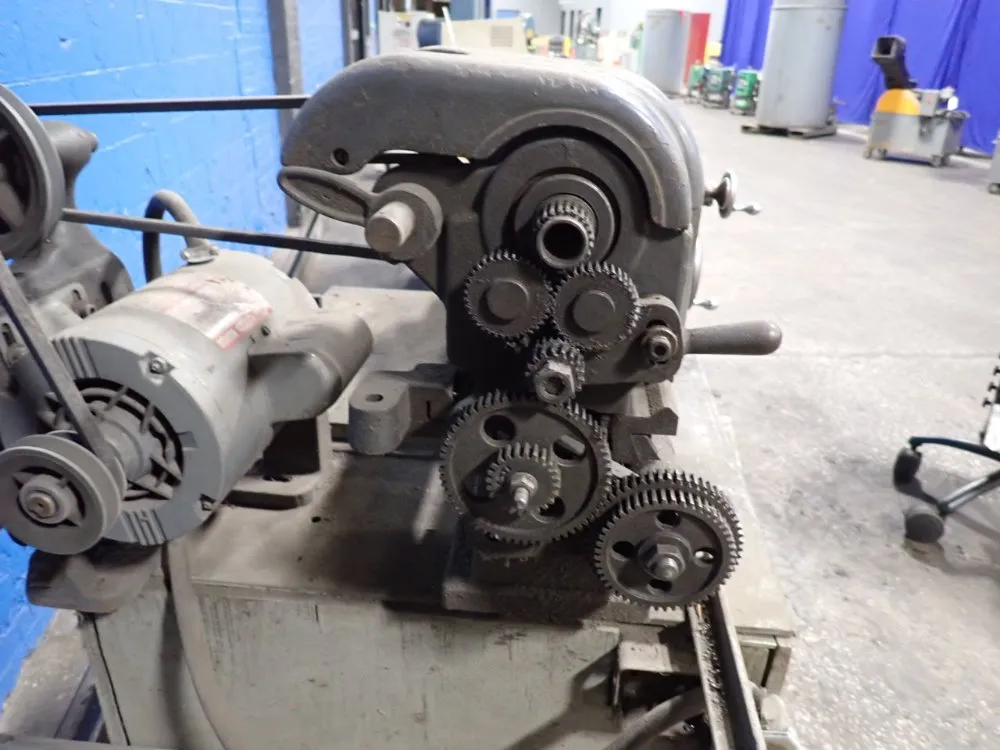 Logan Engineering Co 17" X 4 1/2" Lathe - 400