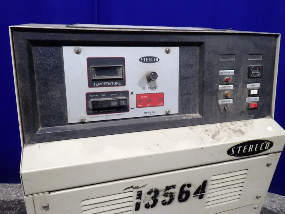 Sterlco Temperature Controller - S812-ak