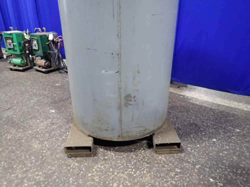 371 Gal Oil Tank