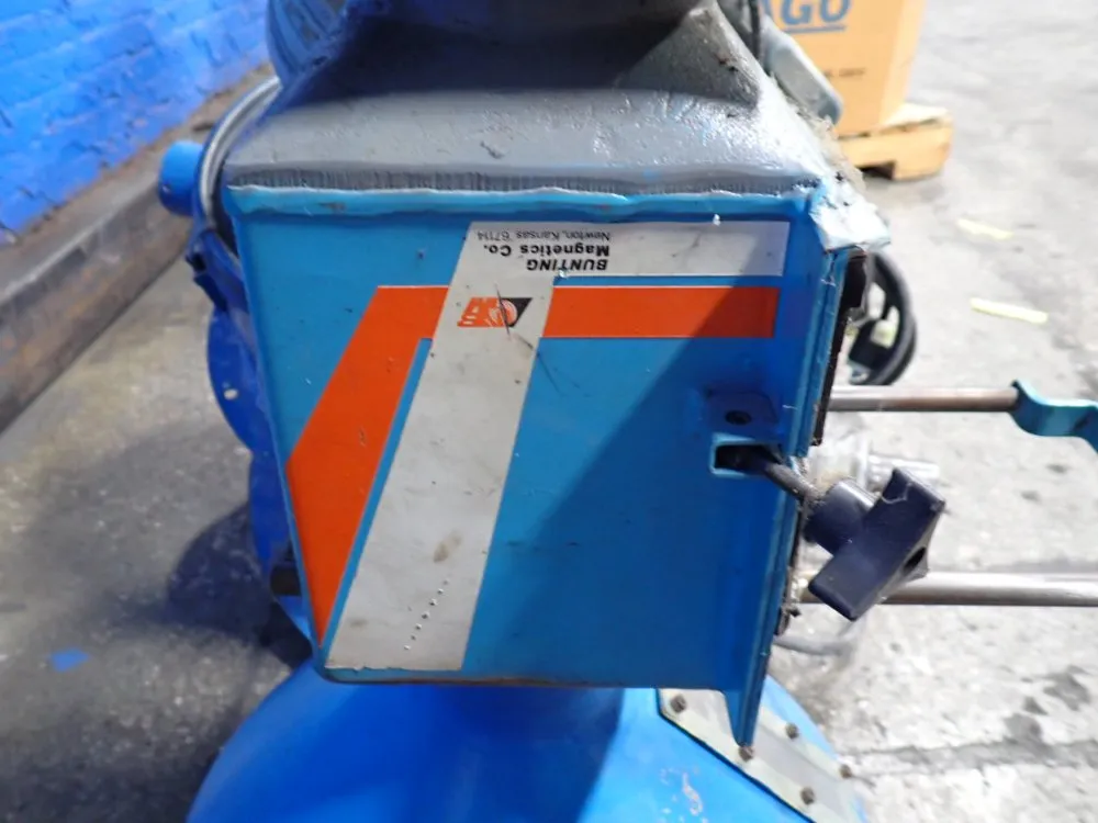 Bunting Magnetics Co Hopper