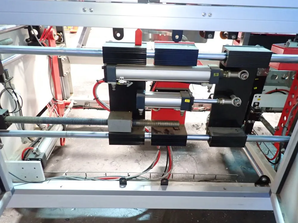 Eagle 19" X 73 1/2" Case Sealer - T30cf