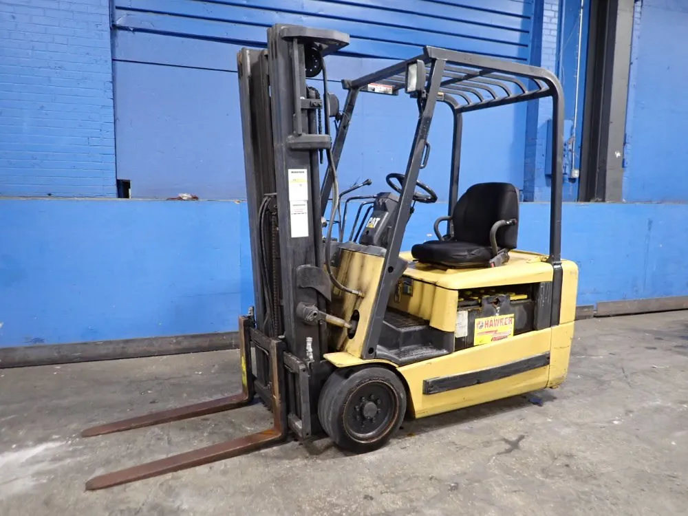 Caterpillar 2750 Lbs Electric Forklift - Ep18kt