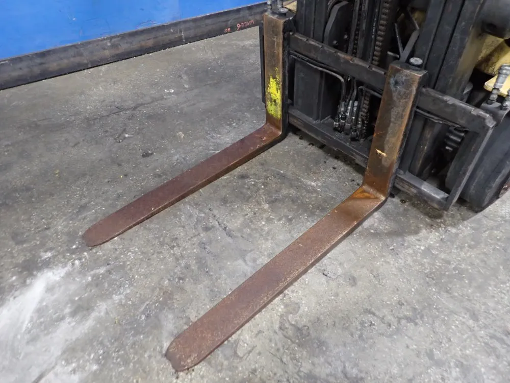 Caterpillar 2750 Lbs Electric Forklift - Ep18kt