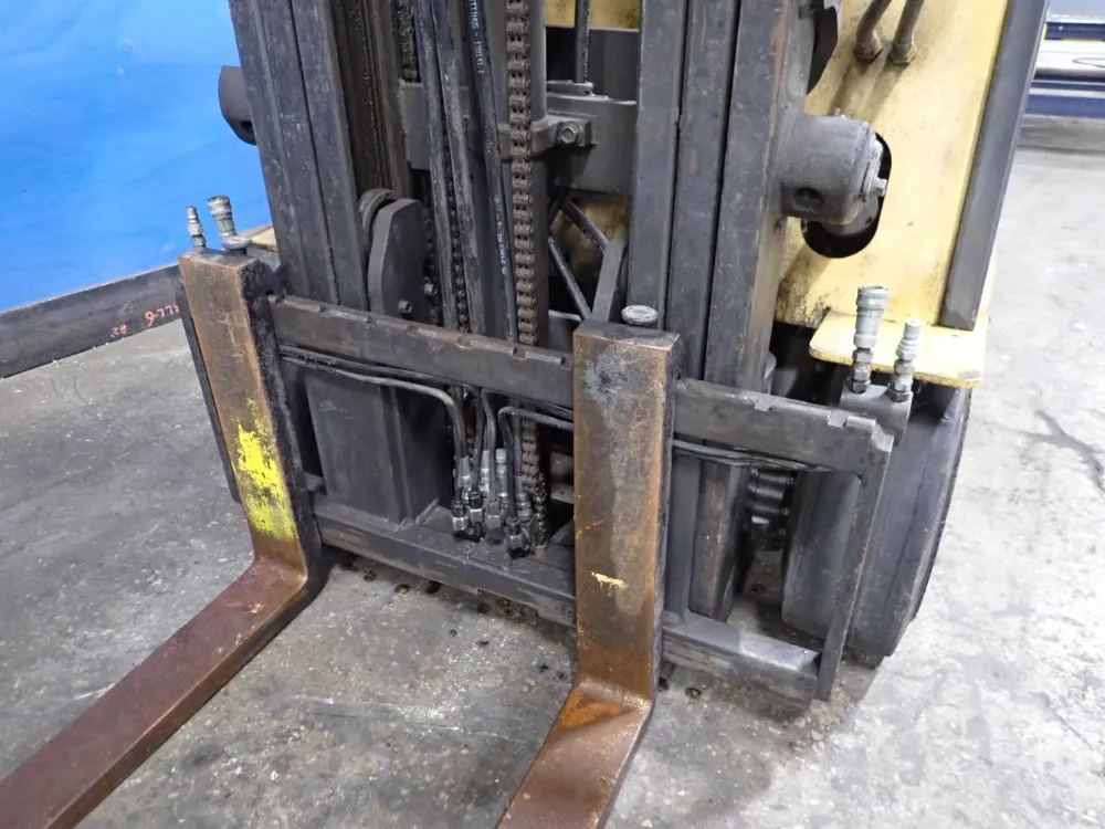 Caterpillar 2750 Lbs Electric Forklift - Ep18kt