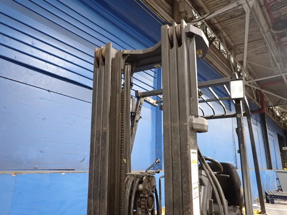 Caterpillar 2750 Lbs Electric Forklift - Ep18kt