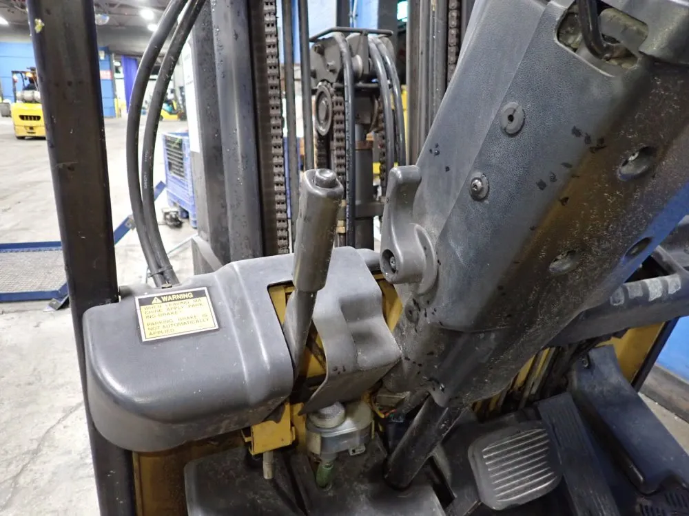 Caterpillar 2750 Lbs Electric Forklift - Ep18kt