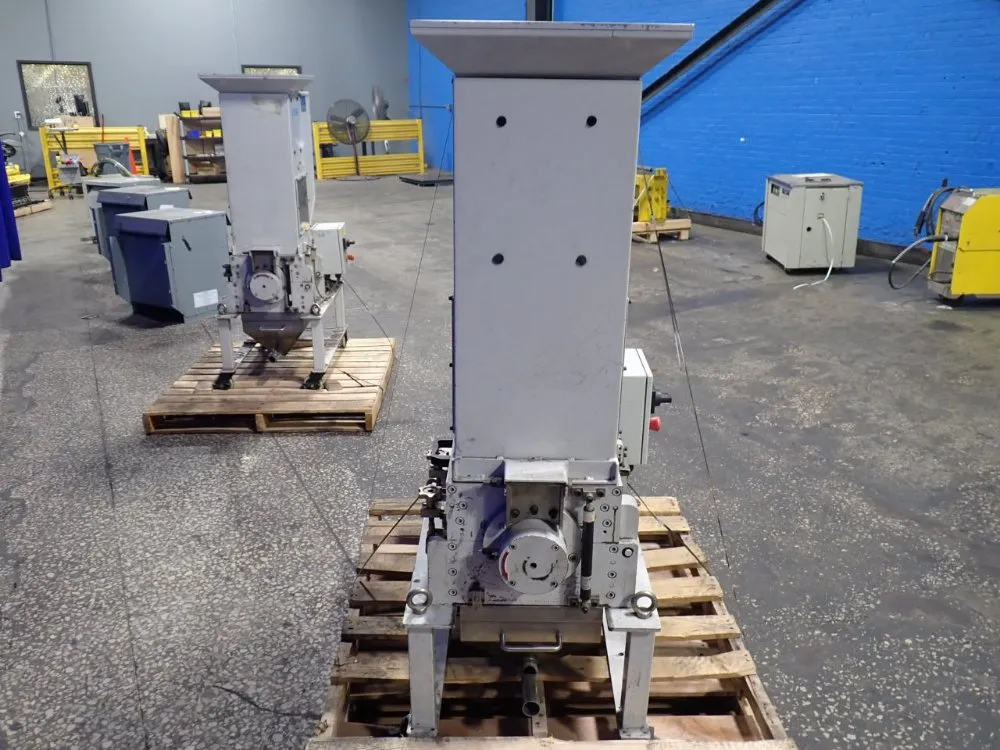 Matsui 12" X 10.5" Granulator - Smgl2-200u