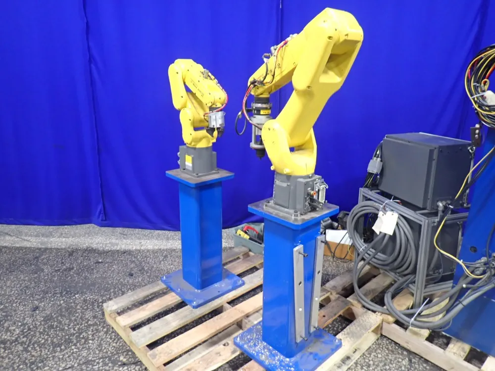 Fanuc Robot - Lr Mate 200id 7l / Lr Mate 200id 4s
