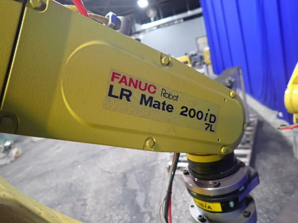 Fanuc Robot - Lr Mate 200id 7l / Lr Mate 200id 4s